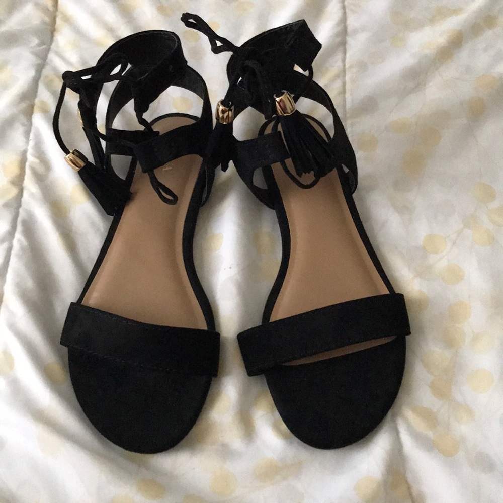 Black Sandles